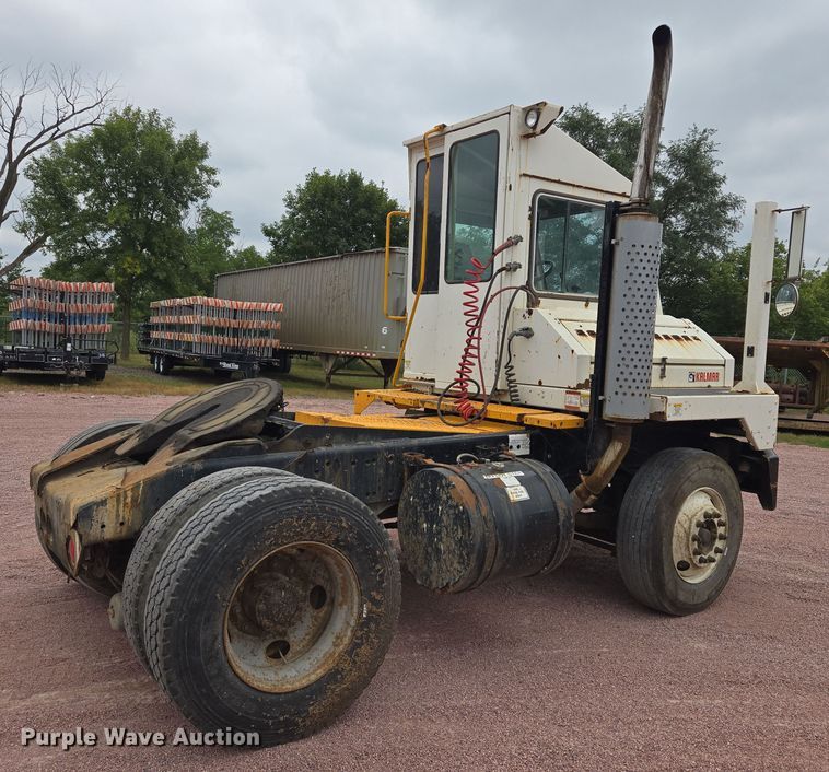 image for item DY1145 2011 Kalmar  Ottawa yard truck