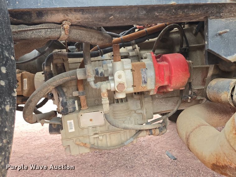 image for item DY1145 2011 Kalmar  Ottawa yard truck