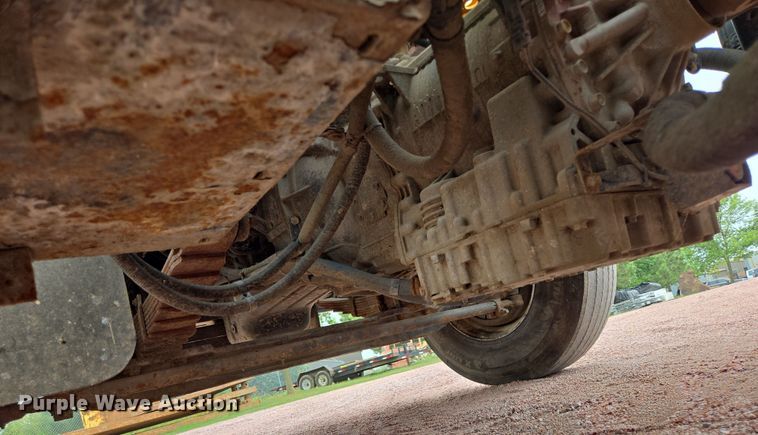 image for item DY1145 2011 Kalmar  Ottawa yard truck