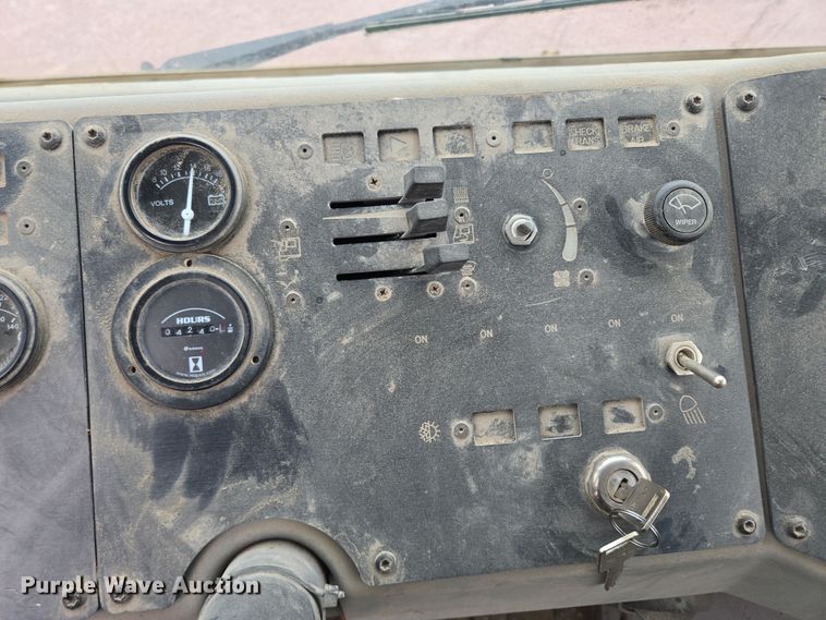 image for item DY1145 2011 Kalmar  Ottawa yard truck