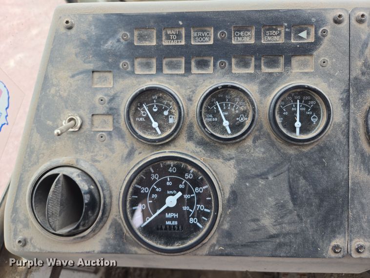 image for item DY1145 2011 Kalmar  Ottawa yard truck