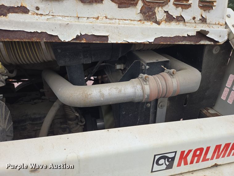 image for item DY1145 2011 Kalmar  Ottawa yard truck