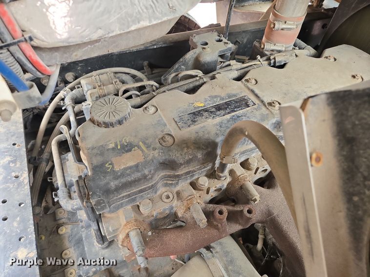 image for item DY1145 2011 Kalmar  Ottawa yard truck