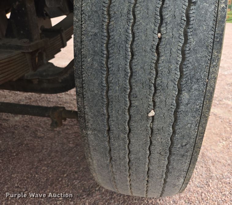 image for item DY1145 2011 Kalmar  Ottawa yard truck