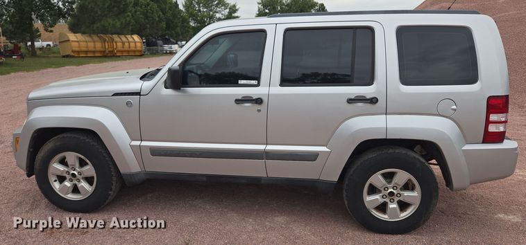 image for item DY1146 2011 Jeep Liberty SUV