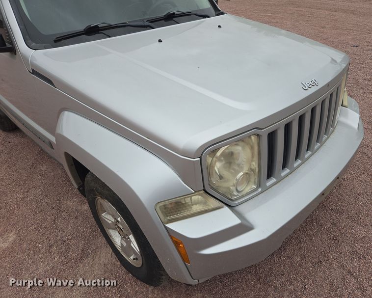 image for item DY1146 2011 Jeep Liberty SUV