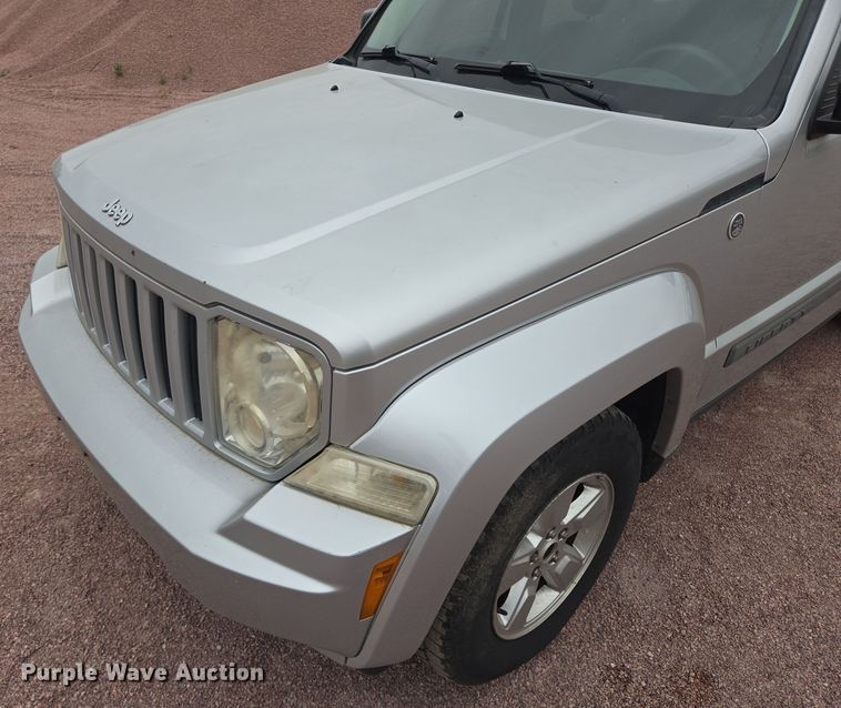 image for item DY1146 2011 Jeep Liberty SUV