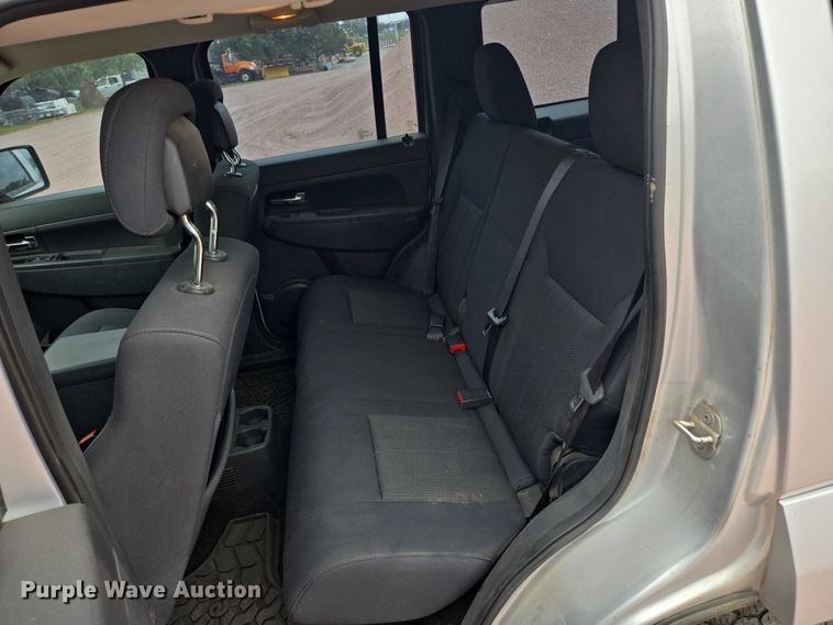 image for item DY1146 2011 Jeep Liberty SUV