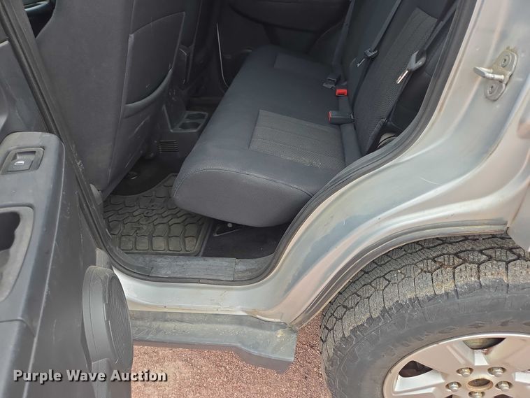 image for item DY1146 2011 Jeep Liberty SUV