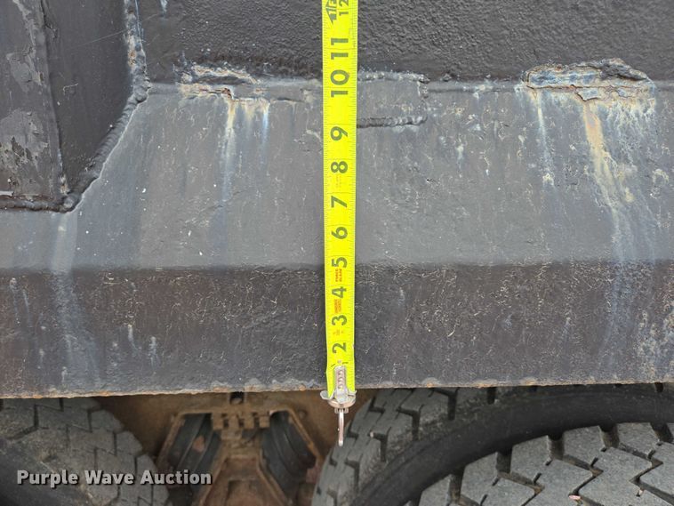 image for item DY1147 2005 International 7400 dump truck