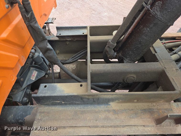 image for item DY1147 2005 International 7400 dump truck