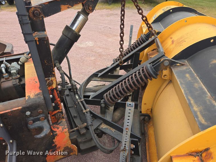 image for item DY1147 2005 International 7400 dump truck