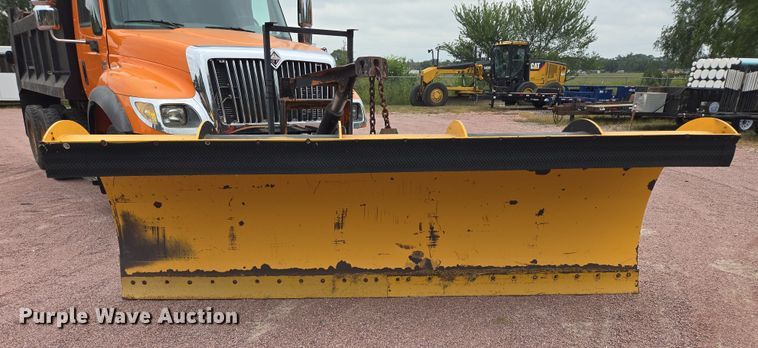 image for item DY1147 2005 International 7400 dump truck