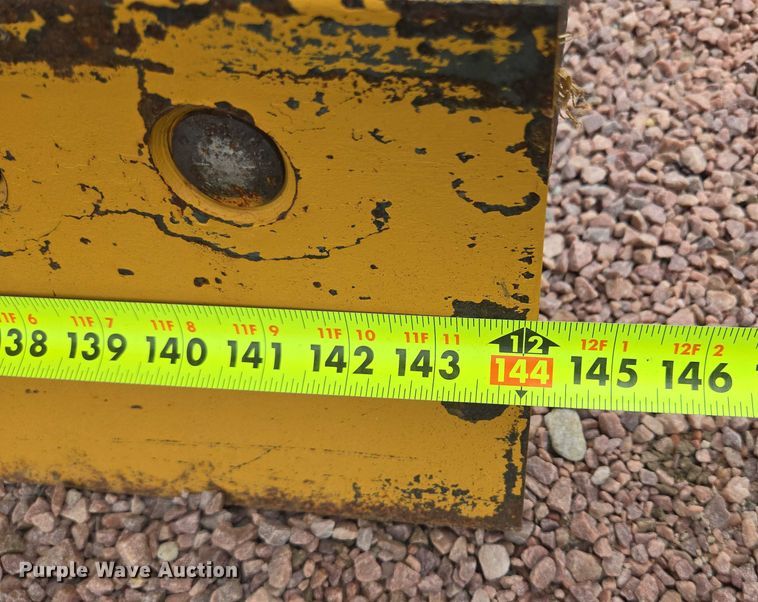 image for item DY1147 2005 International 7400 dump truck