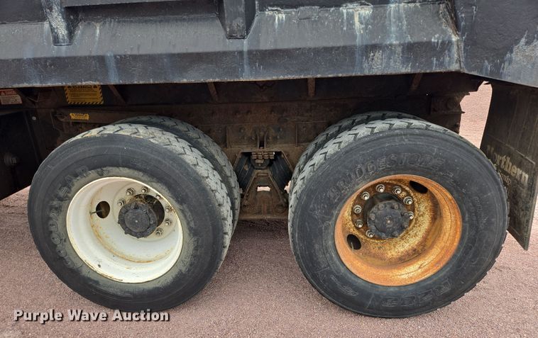 image for item DY1147 2005 International 7400 dump truck