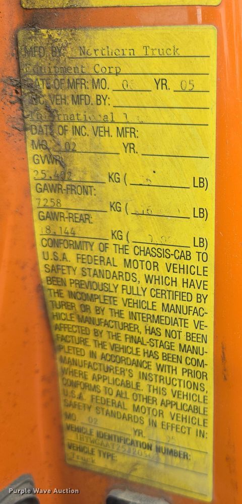 image for item DY1147 2005 International 7400 dump truck