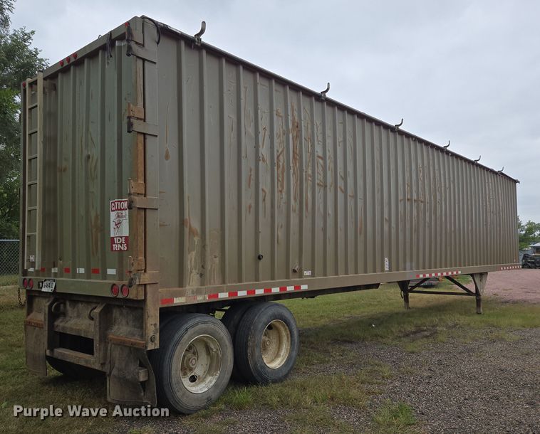image for item DY1151 2017 Wilkens 48125SCGO walking floor trailer