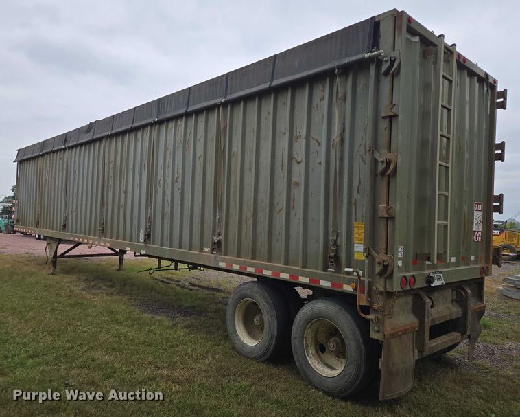 image for item DY1151 2017 Wilkens 48125SCGO walking floor trailer