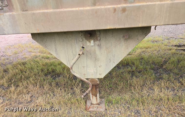 image for item DY1151 2017 Wilkens 48125SCGO walking floor trailer