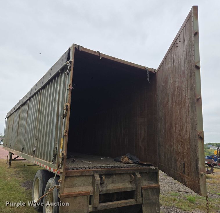 image for item DY1151 2017 Wilkens 48125SCGO walking floor trailer