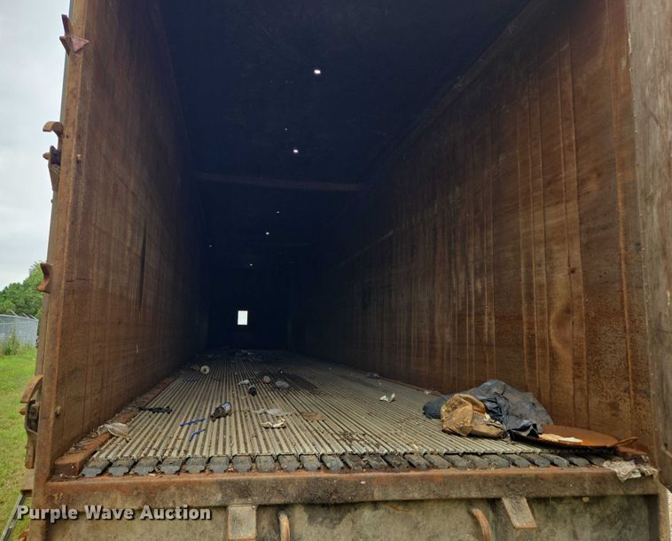 image for item DY1151 2017 Wilkens 48125SCGO walking floor trailer