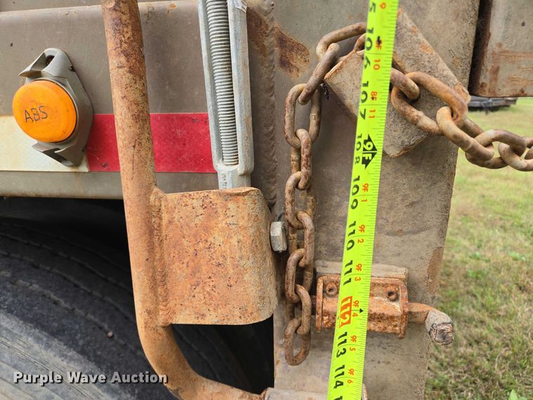 image for item DY1151 2017 Wilkens 48125SCGO walking floor trailer