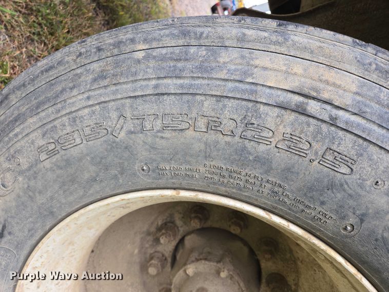 image for item DY1151 2017 Wilkens 48125SCGO walking floor trailer