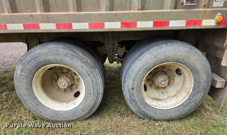 image for item DY1151 2017 Wilkens 48125SCGO walking floor trailer