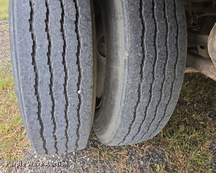 image for item DY1151 2017 Wilkens 48125SCGO walking floor trailer