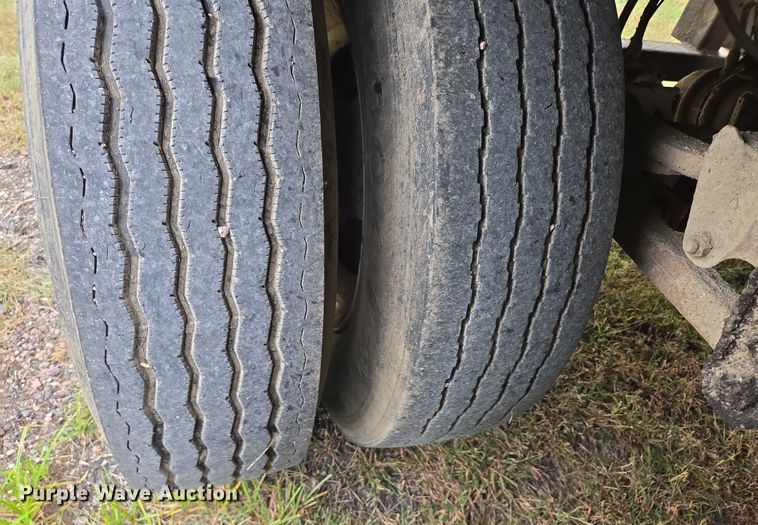 image for item DY1151 2017 Wilkens 48125SCGO walking floor trailer