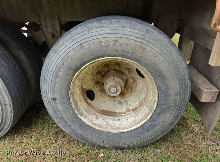 image for item DY1151 2017 Wilkens 48125SCGO walking floor trailer