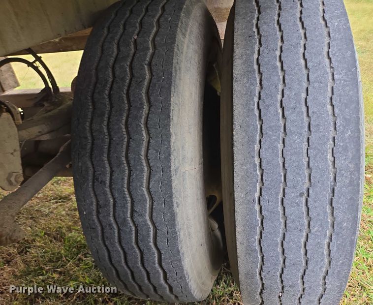 image for item DY1151 2017 Wilkens 48125SCGO walking floor trailer