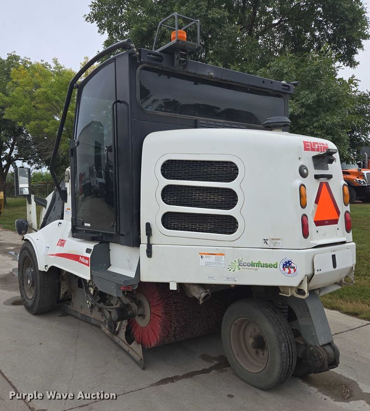image for item DY1153 2016 Elgin Pelican NP street sweeper
