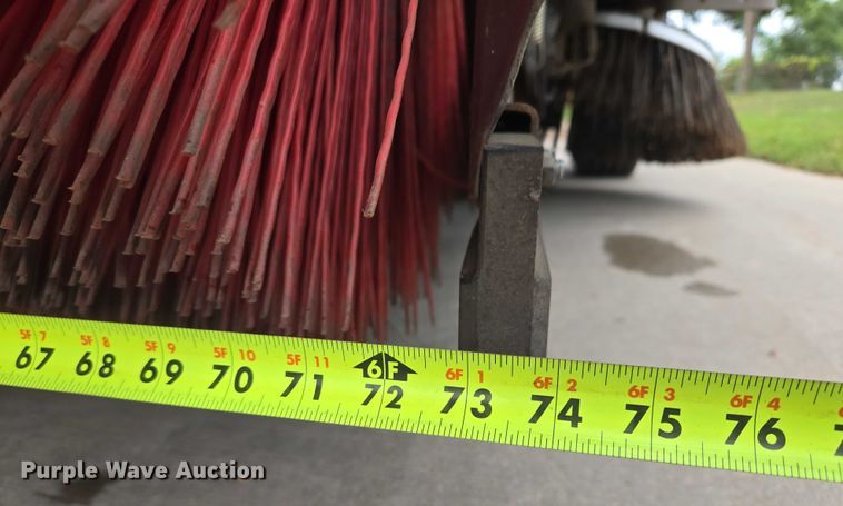 image for item DY1153 2016 Elgin Pelican NP street sweeper