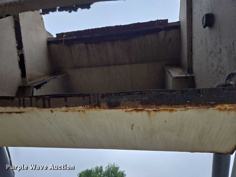 image for item DY1153 2016 Elgin Pelican NP street sweeper