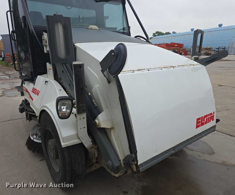 image for item DY1153 2016 Elgin Pelican NP street sweeper