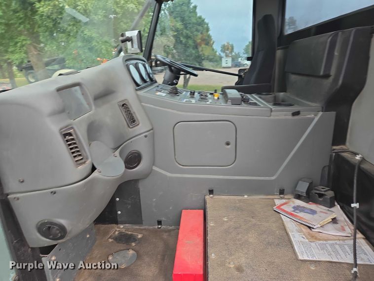 image for item DY1153 2016 Elgin Pelican NP street sweeper