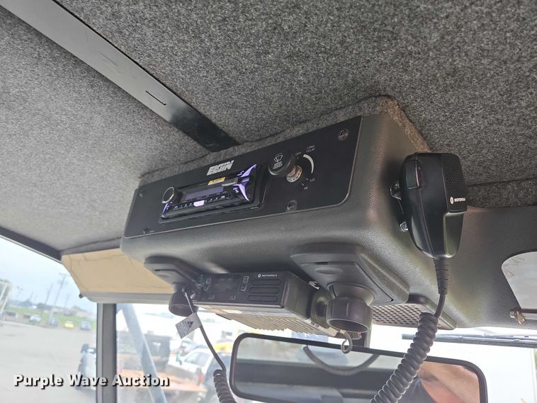 image for item DY1153 2016 Elgin Pelican NP street sweeper