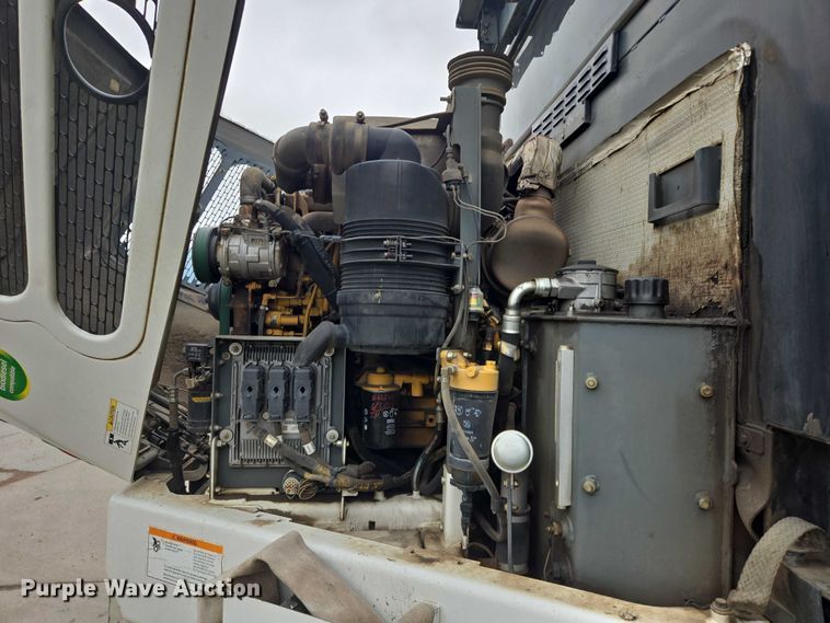 image for item DY1153 2016 Elgin Pelican NP street sweeper