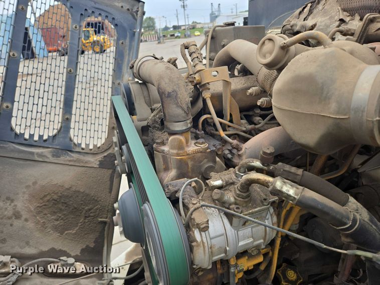 image for item DY1153 2016 Elgin Pelican NP street sweeper