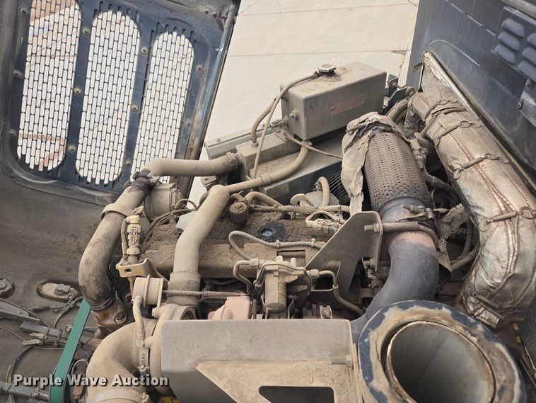 image for item DY1153 2016 Elgin Pelican NP street sweeper