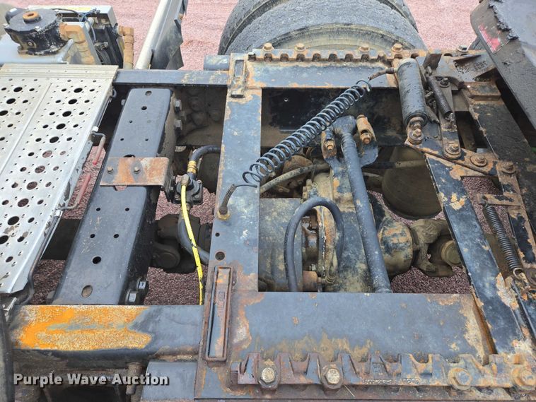 image for item DY1154 2010 International ProStar LF627 semi truck