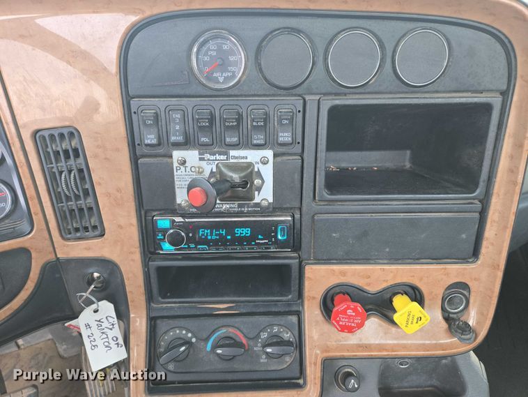 image for item DY1154 2010 International ProStar LF627 semi truck