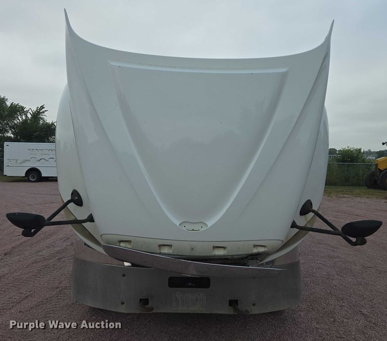 image for item DY1154 2010 International ProStar LF627 semi truck