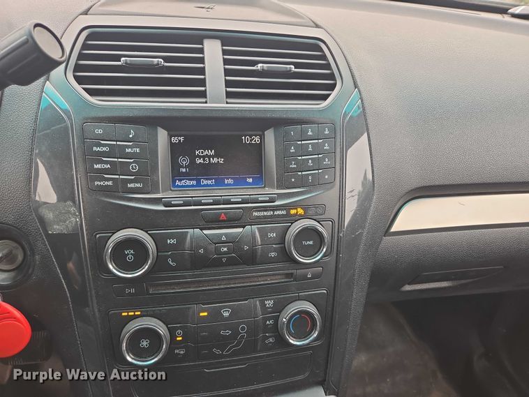 image for item DY1155 2016 Ford Explorer Police SUV