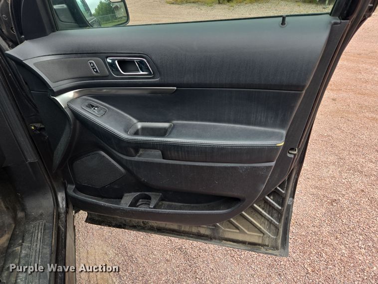 image for item DY1155 2016 Ford Explorer Police SUV