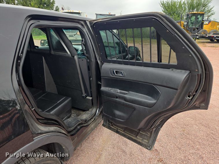 image for item DY1155 2016 Ford Explorer Police SUV