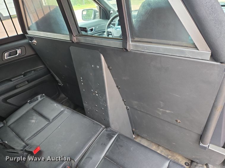 image for item DY1155 2016 Ford Explorer Police SUV