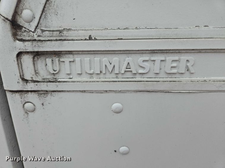 image for item DY1156 2001 Ford E350 delivery truck