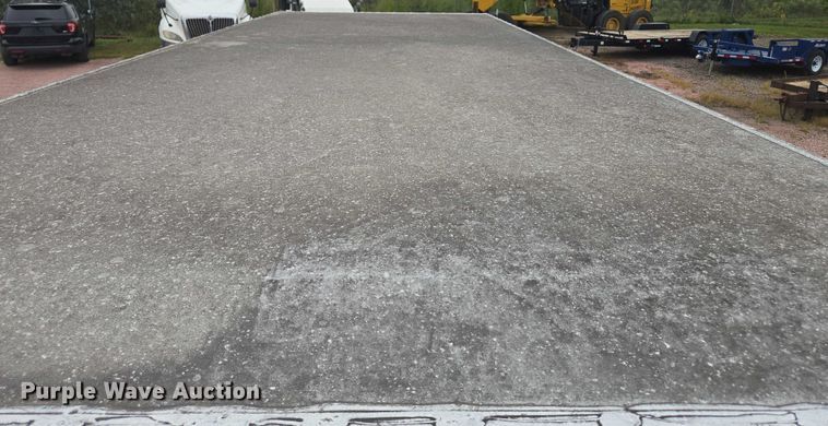 image for item DY1156 2001 Ford E350 delivery truck